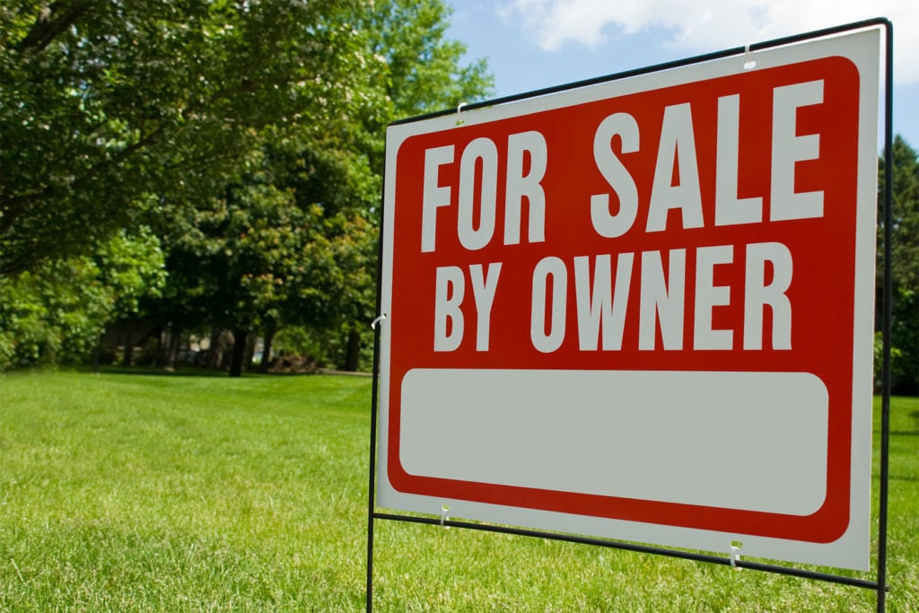 How to Sell Land By Owner - A For Sale Sign on the Property is a Must